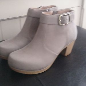 Dansko Autumn booyies